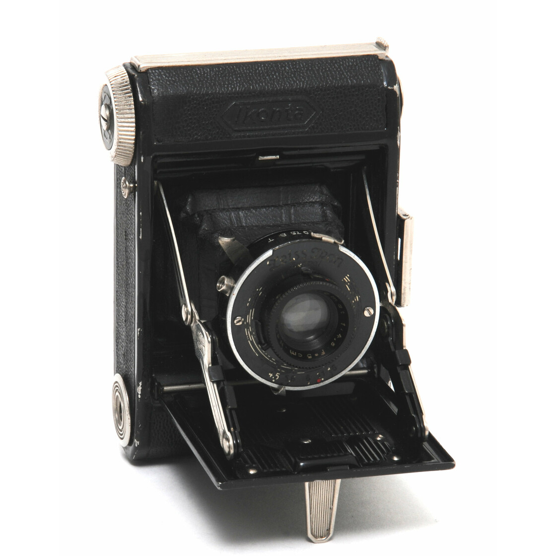 Zeiss Ikon IKONTA 520/18 folding camera w. Novar Anastigmat 4,5